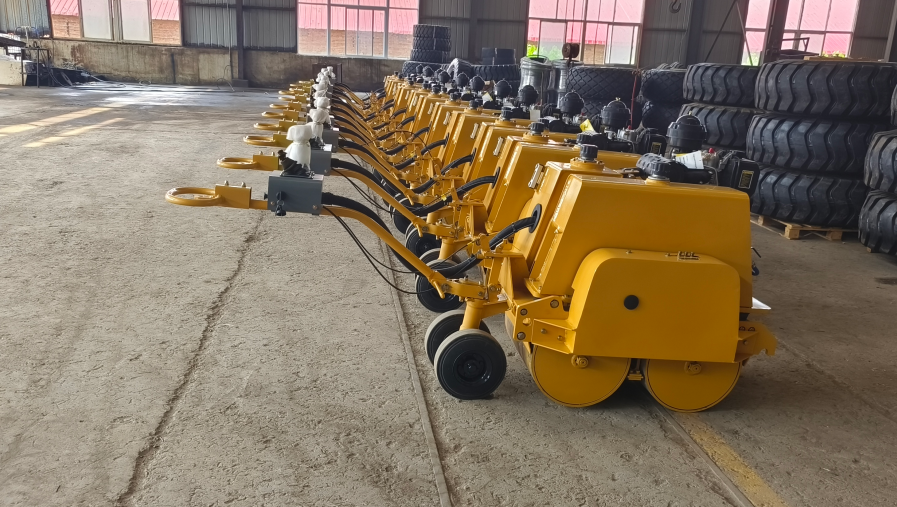 Mini Walking Behind Double Drum Road Roller Delivery To China Port